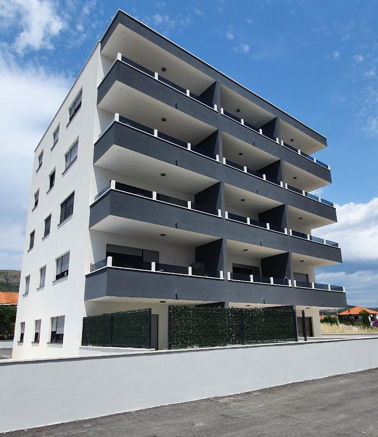 Apartments Elite Trogir Bagian luar foto