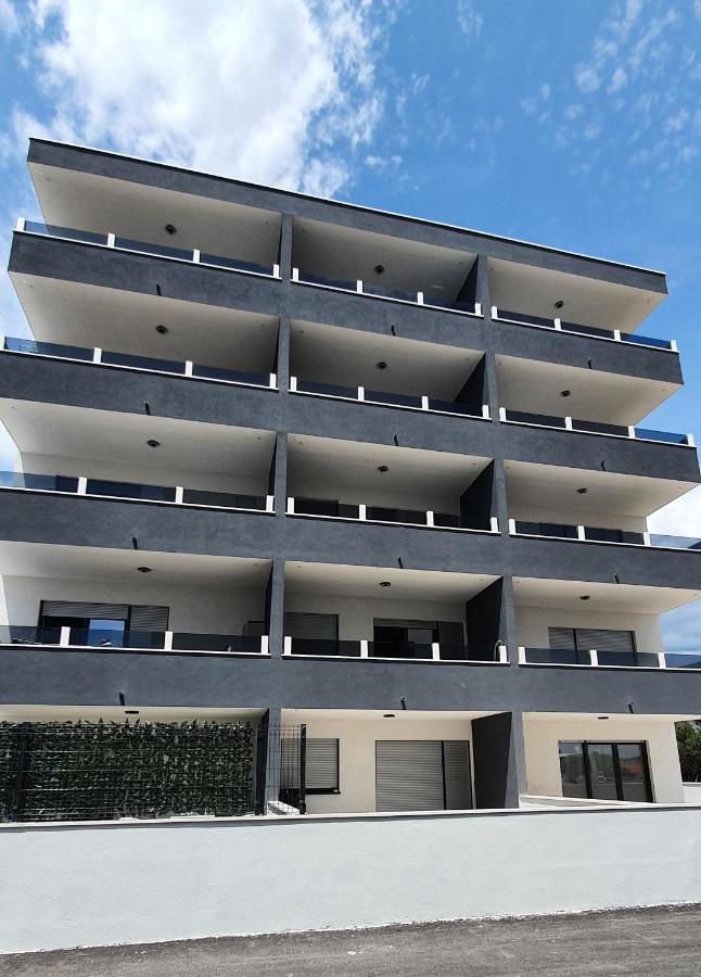 Apartments Elite Trogir Bagian luar foto
